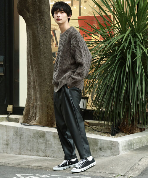 BeAMS DOT(ビームスドット)の「BeAMS DOT / フェイクレザー ワイドバルーンパンツ(その他パンツ・メンズ・ブラック・SMALL/MEDIUM/LARGE)」の4枚目の写真