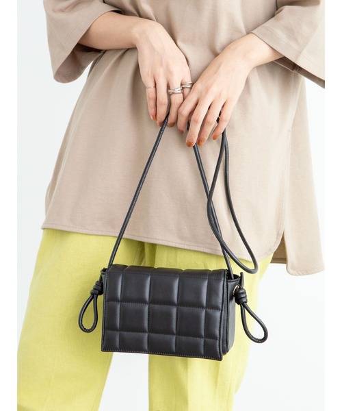 Green　Parks（グリーンパークス）の「キルトミニショルダーバッグ＊（ショルダーバッグ・レディース・ブラック/その他8・FREE）」の2枚目の写真