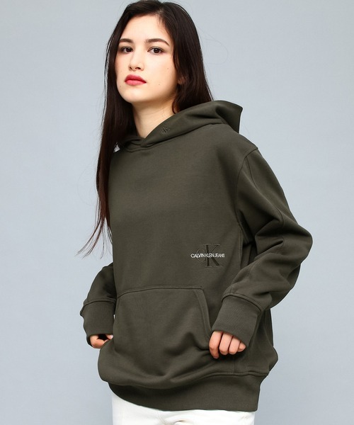 Calvin Klein Jeans(カルヴァンクラインジーンズ)の「AF オフプレイスド アイコニック パーカー(パーカー・メンズ・ブラック/ブラウン・S/M/L/XL)」の10枚目の写真