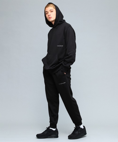 Calvin Klein Jeans(カルヴァンクラインジーンズ)の「AF オフプレイスド アイコニック パーカー(パーカー・メンズ・ブラック/ブラウン・S/M/L/XL)」の12枚目の写真