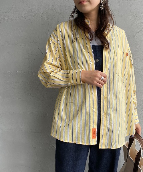 UNIVERSAL OVERALL（ユニバーサルオーバーオール）の「【FUDGE 11月号掲載】[UNIVERSAL OVERALL/ユニバーサルオーバーオール] 別注 ラウンドカラービッグシャツ（シャツ/ブラウス・レディース・ブルー/ホワイト/ピンク/イエロー・F）」の8枚目の写真