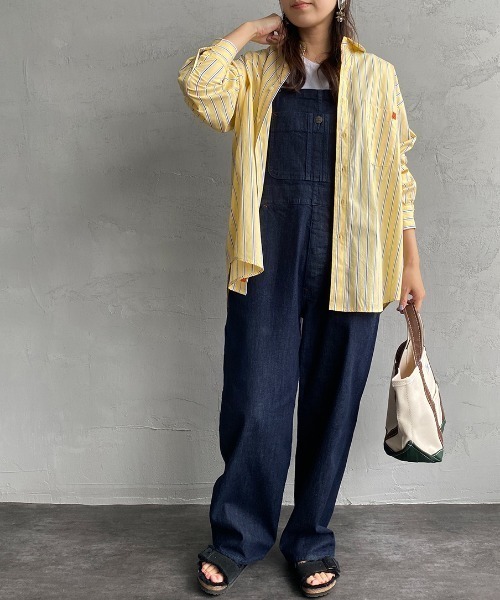 UNIVERSAL OVERALL（ユニバーサルオーバーオール）の「【FUDGE 11月号掲載】[UNIVERSAL OVERALL/ユニバーサルオーバーオール] 別注 ラウンドカラービッグシャツ（シャツ/ブラウス・レディース・ブルー/ホワイト/ピンク/イエロー・F）」の19枚目の写真