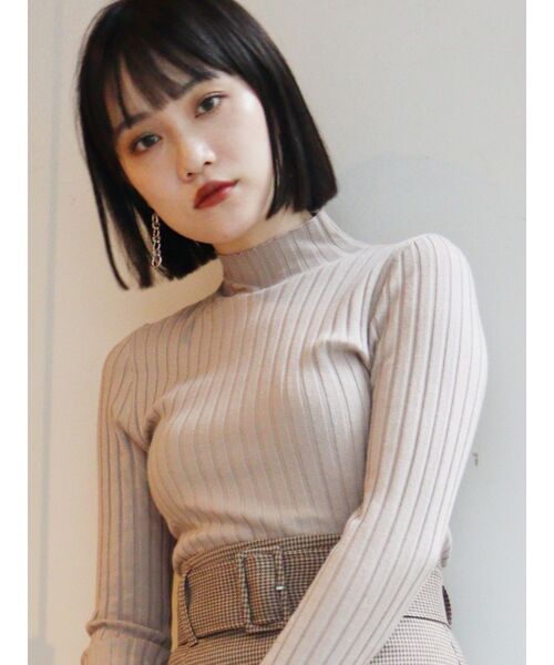 MURUA(ムルーア)の「ワイドボトルネックニット(ニット/セーター・レディース・ブラック/ベージュ/ブラウン/ブルー/マスタード・FREE)」の3枚目の写真