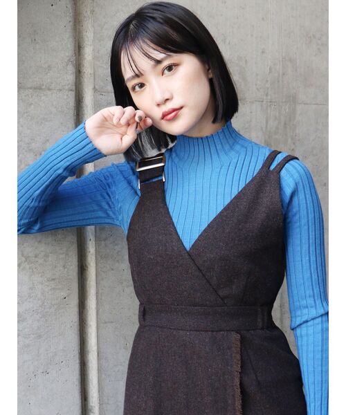 MURUA(ムルーア)の「ワイドボトルネックニット(ニット/セーター・レディース・ブラック/ベージュ/ブラウン/ブルー/マスタード・FREE)」の9枚目の写真
