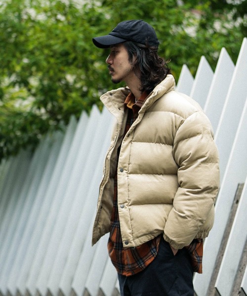 URBAN RESEARCH Sonny Label(アーバンリサーチサニーレーベル)の「中綿スタンドブルゾン(ブルゾン・メンズ・ブラック/ベージュ/ブラウン/インディゴブルー・MEDIUM/LARGE)」の5枚目の写真