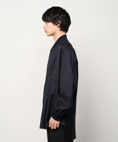 UJOH（ウジョー）の「STUDIOUS別注 ラウンドヘムリブシャツ/EX.Round Hem Rib Shirts（シャツ/ブラウス・メンズ・ネイビー・2/3）」の2枚目の写真
