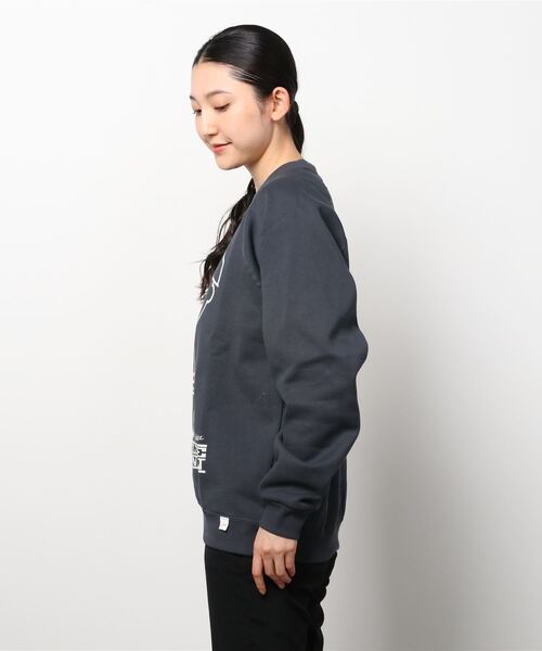 PEANUTS（ピーナッツ）の「PEANUTS × sportswear SNOOPY/スヌーピーバック英字ロゴ スウェットトレーナー（スウェット・レディース・グリーン/アイボリー/マスタード/チャコール・M/L）」の15枚目の写真