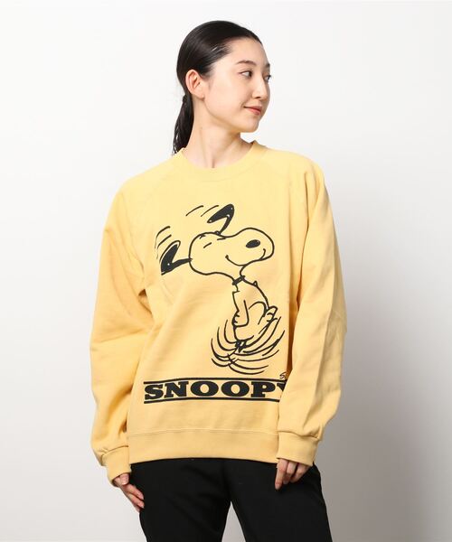 PEANUTS（ピーナッツ）の「PEANUTS × sportswear SNOOPY/スヌーピーバック英字ロゴ スウェットトレーナー（スウェット・レディース・グリーン/アイボリー/マスタード/チャコール・M/L）」の20枚目の写真