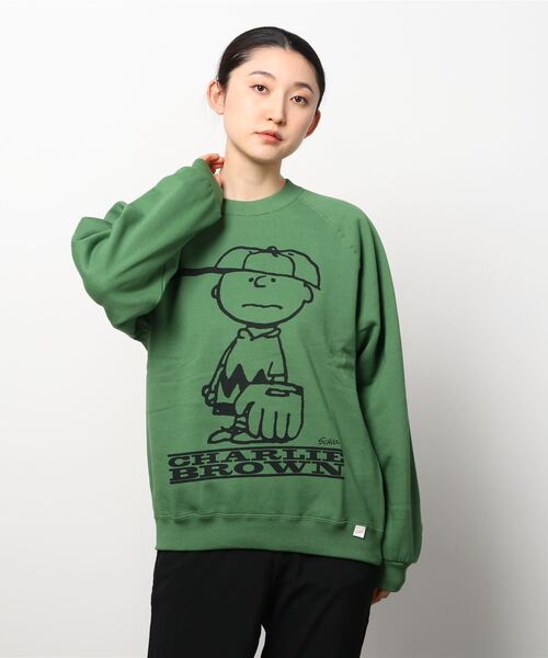 PEANUTS（ピーナッツ）の「PEANUTS × sportswear SNOOPY/スヌーピーバック英字ロゴ スウェットトレーナー（スウェット・レディース・グリーン/アイボリー/マスタード/チャコール・M/L）」の21枚目の写真