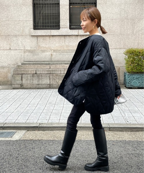 ulu（ウル）の「Original quilting over silhouette coat（ノーカラージャケット・レディース・ブラック/カーキ/アイボリー・FREE）」の3枚目の写真