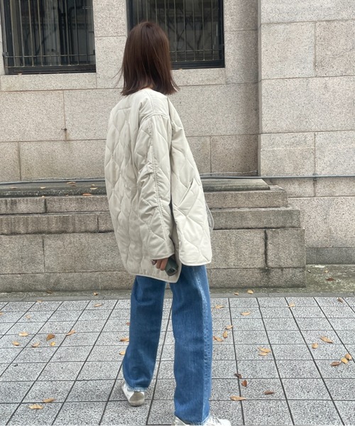 ulu（ウル）の「Original quilting over silhouette coat（ノーカラージャケット・レディース・ブラック/カーキ/アイボリー・FREE）」の13枚目の写真