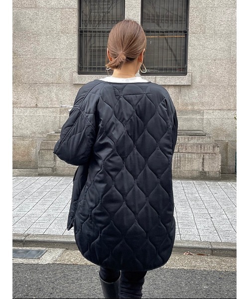 ulu（ウル）の「Original quilting over silhouette coat（ノーカラージャケット・レディース・ブラック/カーキ/アイボリー・FREE）」の19枚目の写真