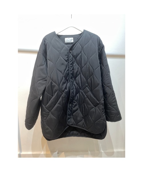 ulu（ウル）の「Original quilting over silhouette coat（ノーカラージャケット・レディース・ブラック/カーキ/アイボリー・FREE）」の22枚目の写真