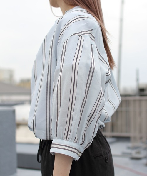 LE GLAZIK（ルグラジック）の「LE GLAZIK/ル グラジック　ギャザーネック　ブラウス　GATHER NECK BLOUSE #LG-B0048 NAL（Tシャツ/カットソー・レディース・ベージュ/サックスブルー・36）」の16枚目の写真