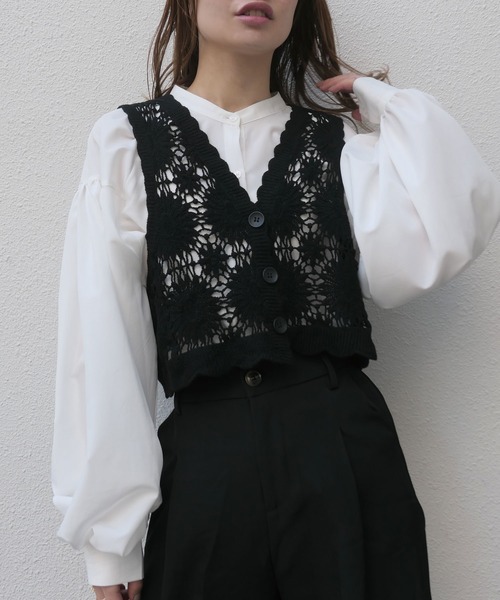 CORNERS(コーナーズ)の「クロシェレースベスト(ベスト・レディース・ベージュ/ブラック/グリーン/アイボリー・M)」の21枚目の写真