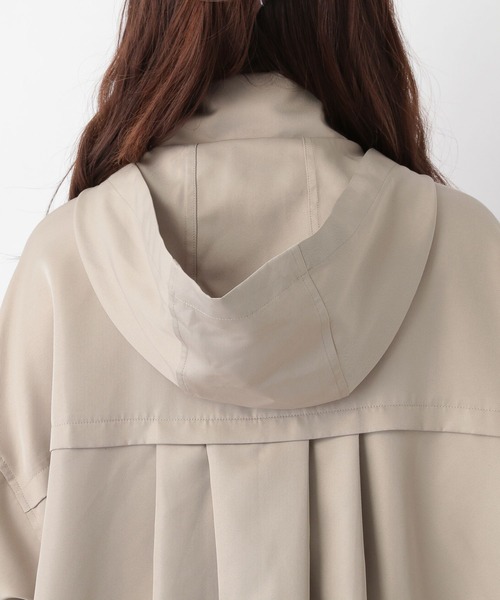 GLOBAL WORK(グローバルワーク)の「撥水ボリュームマンパ/262105(マウンテンパーカー・レディース・ベージュ/オフホワイト/ダークブルー/ライトグリーン・MEDIUM/LARGE)」の7枚目の写真