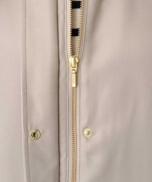 GLOBAL WORK(グローバルワーク)の「撥水ボリュームマンパ/262105(マウンテンパーカー・レディース・ベージュ/オフホワイト/ダークブルー/ライトグリーン・MEDIUM/LARGE)」の11枚目の写真