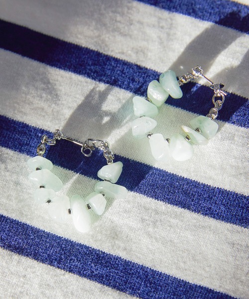 AMERICAN HOLIC（アメリカンホリック）の「ナチュラルストーン×メタルビーズピアス（ピアス（両耳用）・レディース・レッド/オレンジ/ブルーグリーン・FREE）」の3枚目の写真