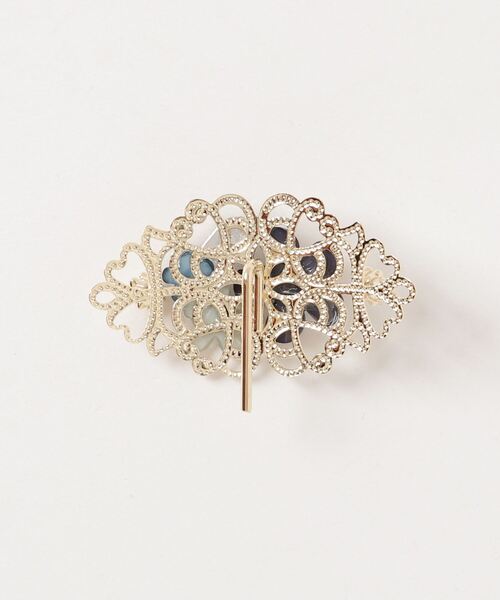 Dorothy Lang（ドロシーラング）の「Dorothy Lang (ドロシーラング)  フラワーヘアカフ（バレッタ/ヘアクリップ・レディース・ホワイト/ブルー/ベージュ/ピンク・FREE）」の5枚目の写真