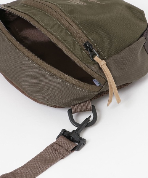 URBAN RESEARCH DOORS(アーバンリサーチドアーズ)の「URD MINI SHOULDER BAG(ショルダーバッグ・メンズ・チャコールグレー/ブラック/オリーブ/その他1・ONE)」の17枚目の写真