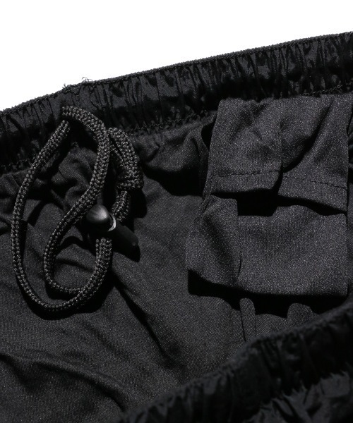 SUNNY  SPORTS（サニースポーツ）の「U.S MILITARY/ユーエスミリタリー ARMY TRANING SHORTS DEADSTOCKアーミートレーニングショーツ（その他パンツ・メンズ・ブラック・XL/XX-LARGE）」の6枚目の写真