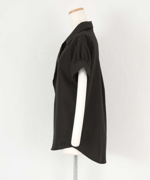 UR'S（ユアーズ）の「変形襟ﾃﾞｻﾞｲﾝﾌﾞﾗｳｽ（シャツ/ブラウス・レディース・ホワイト/ブラック・S/M/L）」の9枚目の写真