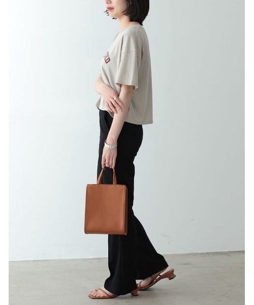 Re:EDIT（リエディ）の「カレッジロゴクロップドTシャツ（Tシャツ/カットソー・レディース・ブラック/ホワイト×ブラック/ホワイト×グリーン/グレイッシュベージュ・MEDIUM/LARGE）」の14枚目の写真