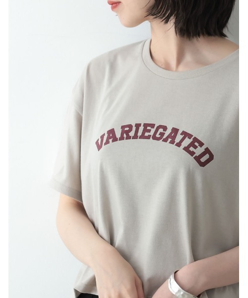 Re:EDIT（リエディ）の「カレッジロゴクロップドTシャツ（Tシャツ/カットソー・レディース・ブラック/ホワイト×ブラック/ホワイト×グリーン/グレイッシュベージュ・MEDIUM/LARGE）」の15枚目の写真