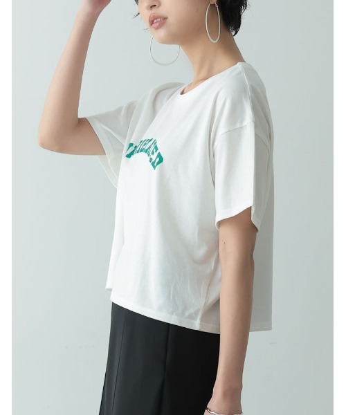 Re:EDIT（リエディ）の「カレッジロゴクロップドTシャツ（Tシャツ/カットソー・レディース・ブラック/ホワイト×ブラック/ホワイト×グリーン/グレイッシュベージュ・MEDIUM/LARGE）」の18枚目の写真