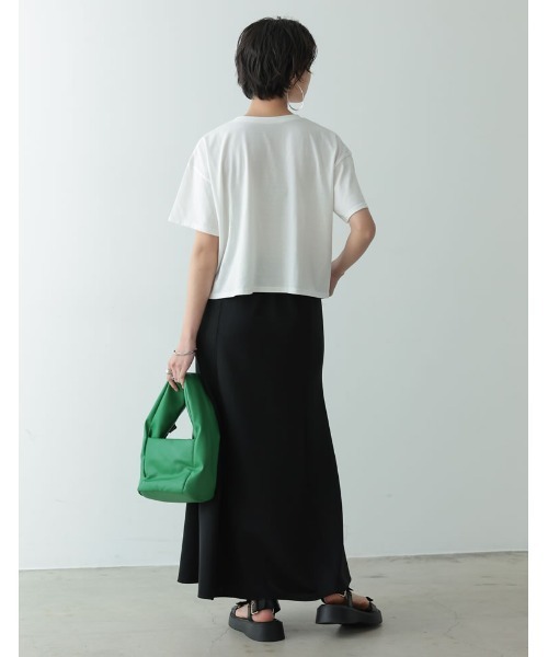 Re:EDIT（リエディ）の「カレッジロゴクロップドTシャツ（Tシャツ/カットソー・レディース・ブラック/ホワイト×ブラック/ホワイト×グリーン/グレイッシュベージュ・MEDIUM/LARGE）」の20枚目の写真