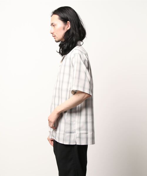 LiSS(リス)の「【Ls】【LiSS】オープンカラー レトロチェックシャツ(Tシャツ/カットソー・メンズ・ホワイト/グリーン/ブルー・1/2)」の6枚目の写真