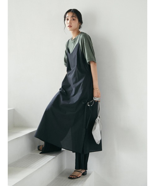 CRAFT STANDARD BOUTIQUE(クラフトスタンダードブティック)の「サイドスリットキャミワンピース *◆(ワンピース・レディース・ブラック/グリーン・FREE)」の4枚目の写真