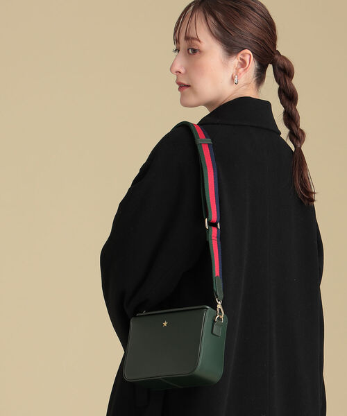 Ray BEAMS(レイビームス)の「BEAURE × Ray BEAMS / 別注 スクエア テープ ショルダーバッグ(ショルダーバッグ・レディース・グリーン系その他5/ブラック・ONE SIZE)」の1枚目の写真