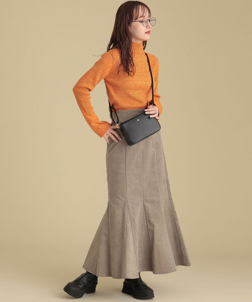 Ray BEAMS(レイビームス)の「BEAURE × Ray BEAMS / 別注 スクエア テープ ショルダーバッグ(ショルダーバッグ・レディース・グリーン系その他5/ブラック・ONE SIZE)」の3枚目の写真