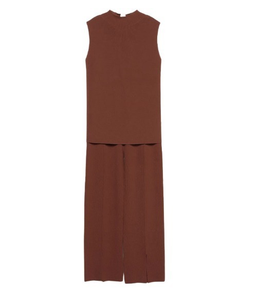 anuans（アニュアンス）の「バックディティールニットセットアップ（セットアップ・レディース・テラコッタ/ネイビー・FREE）」の13枚目の写真