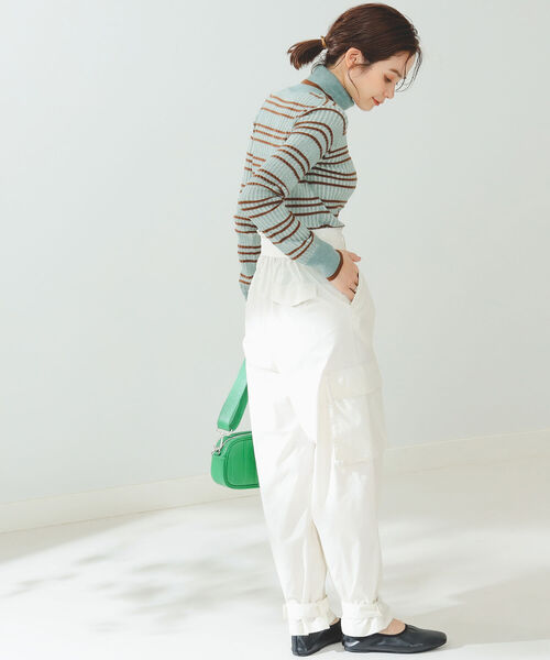 B:MING by BEAMS(ビーミングバイビームス)の「B:MING by BEAMS / ベルト付き カーゴパンツ(カーゴパンツ・レディース・アイボリー/オリーブ・SMALL/MEDIUM)」の4枚目の写真