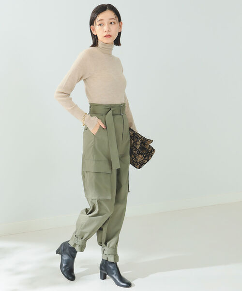 B:MING by BEAMS(ビーミングバイビームス)の「B:MING by BEAMS / ベルト付き カーゴパンツ(カーゴパンツ・レディース・アイボリー/オリーブ・SMALL/MEDIUM)」の9枚目の写真