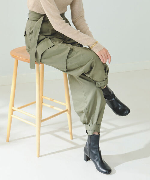 B:MING by BEAMS(ビーミングバイビームス)の「B:MING by BEAMS / ベルト付き カーゴパンツ(カーゴパンツ・レディース・アイボリー/オリーブ・SMALL/MEDIUM)」の13枚目の写真