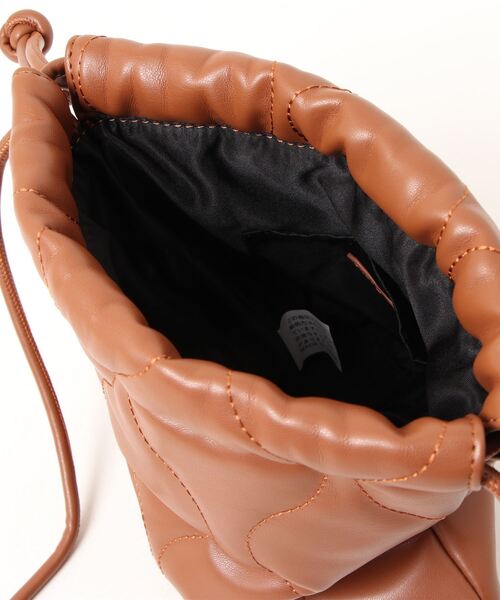 Scrap Book（スクラップブック）の「【Scrap Book】キルト巾着（ショルダーバッグ・レディース・ブラウン/レッド/ブルー/ベージュ・FREE）」の8枚目の写真