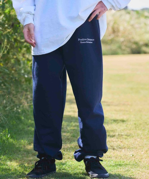 EMMA NOVEMBER (エマノーヴェンバー)の「Embroidery ヘビーブレンド スウェットパンツ(スウェットパンツ・メンズ・ブラック/ネイビー/グレー/ホワイト/サンドベージュ・1/3/2)」の7枚目の写真