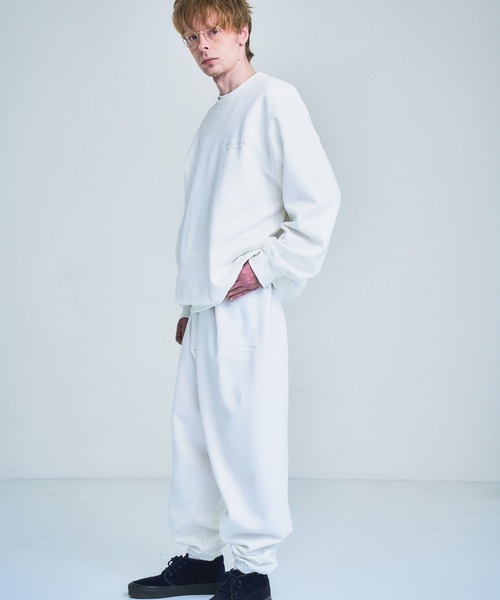 EMMA NOVEMBER (エマノーヴェンバー)の「Embroidery ヘビーブレンド スウェットパンツ(スウェットパンツ・メンズ・ブラック/ネイビー/グレー/ホワイト/サンドベージュ・1/3/2)」の15枚目の写真