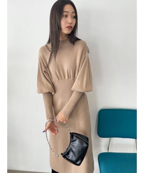 EMODA(エモダ)の「アシンメトリーチェーンバッグ(ハンドバッグ・レディース・ブラック/ベージュ・FREE)」の10枚目の写真