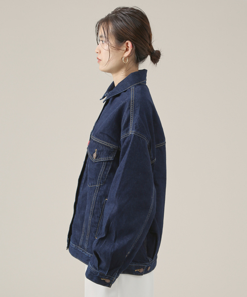 Rouge vif(ルージュヴィフ)の「Levis XLWOMENS TRUCKER Gジャン(デニムジャケット・レディース・インディゴブルー・フリー)」の5枚目の写真