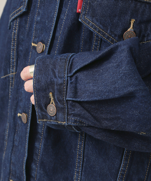 Rouge vif(ルージュヴィフ)の「Levis XLWOMENS TRUCKER Gジャン(デニムジャケット・レディース・インディゴブルー・フリー)」の9枚目の写真