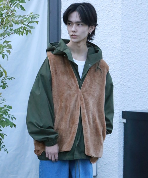 SPINNS（スピンズ）の「【フェイクファー】 ライナーベスト（ベスト・メンズ・グレー/ブラック/カーキ/キャメル/ブラウン/ダークブラウン・ONESIZE）」の20枚目の写真