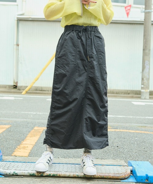 Auntie Rosa Holiday（アンティローザホリデー）の「サイドシャーリングベイカースカート（スカート・レディース・ブラック/ベージュ・FREE）」の3枚目の写真