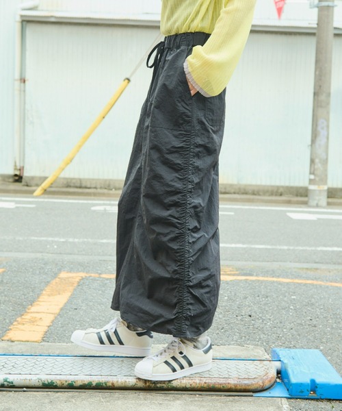 Auntie Rosa Holiday（アンティローザホリデー）の「サイドシャーリングベイカースカート（スカート・レディース・ブラック/ベージュ・FREE）」の6枚目の写真