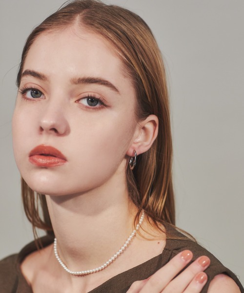 ciite' surgical stainless(シーテサージカルステンレス)の「【 金属アレルギー対応 】 ツイストフープピアス サージカルステンレス 316L(ピアス(両耳用)・レディース・ゴールド/シルバー・FREE)」の5枚目の写真