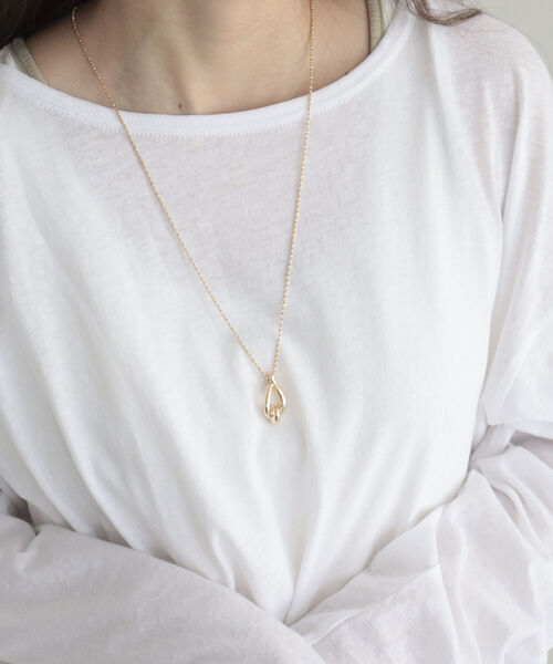 fredy emue(フレディエミュ)の「ドロップラインアジャストペンダント(ネックレス・レディース・シルバー/ゴールド・FREE)」の4枚目の写真