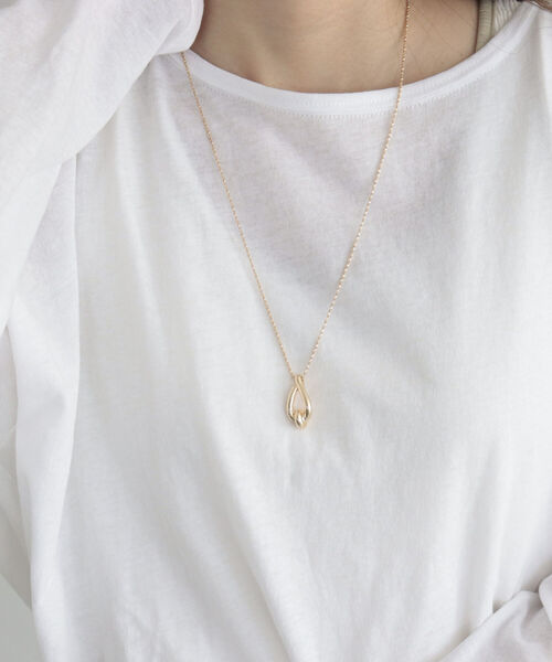 fredy emue(フレディエミュ)の「ドロップラインアジャストペンダント(ネックレス・レディース・シルバー/ゴールド・FREE)」の5枚目の写真